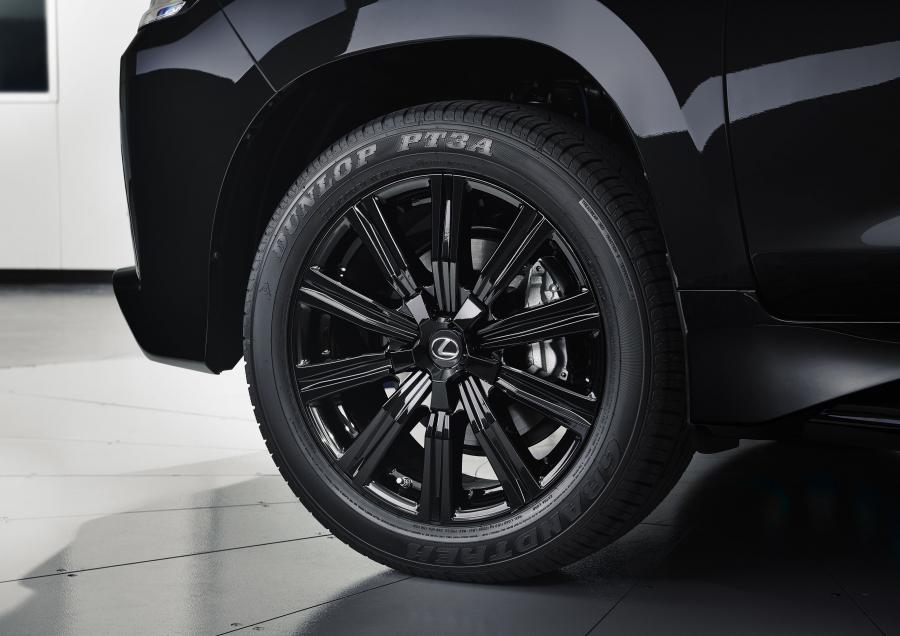 Колеса Lexus LX570 Inspiration Series (URJ200) 2018 года  (NA) (фото 8 из 9)